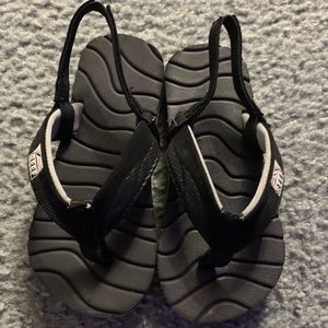 Reef toddler slippers